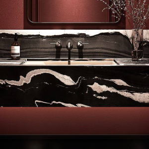 Black Horse stone veining detail